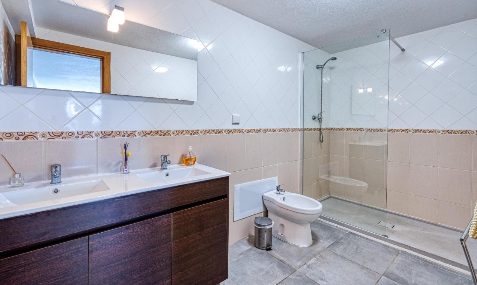 Full Private 300Sqm Villa Jacuzzi Heated Pool Ideal & Quiet Location Albufeira Exteriör bild