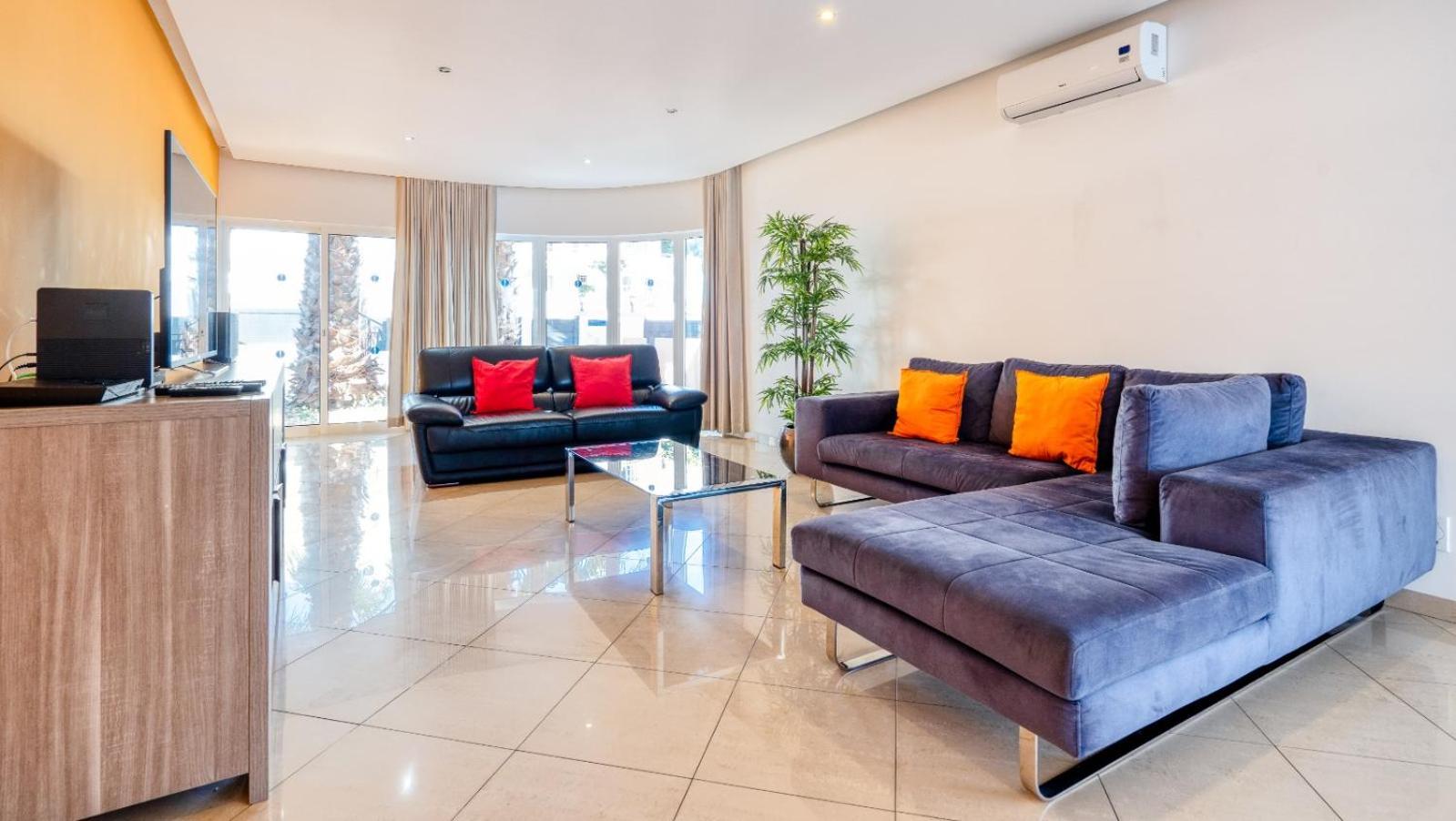 Full Private 300Sqm Villa Jacuzzi Heated Pool Ideal & Quiet Location Albufeira Exteriör bild