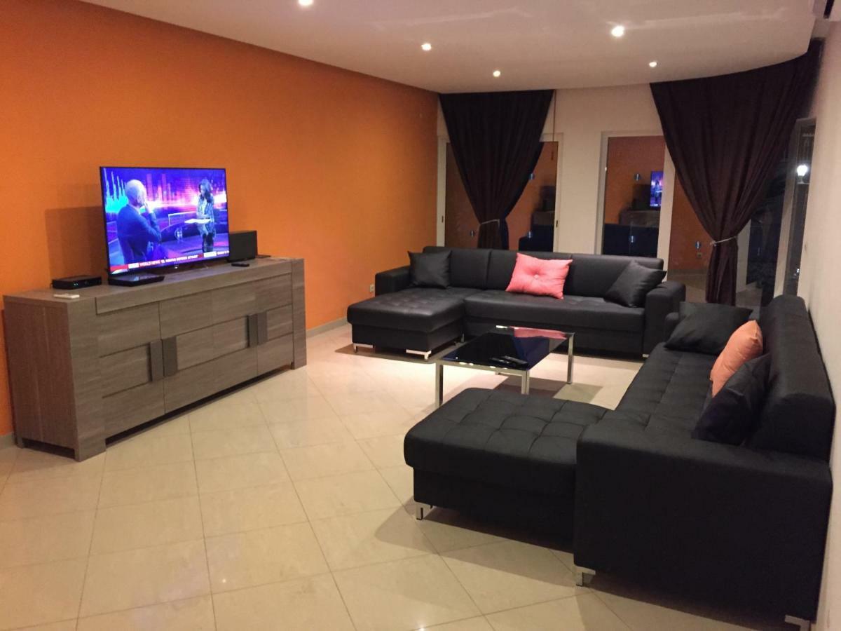Full Private 300Sqm Villa Jacuzzi Heated Pool Ideal & Quiet Location Albufeira Exteriör bild